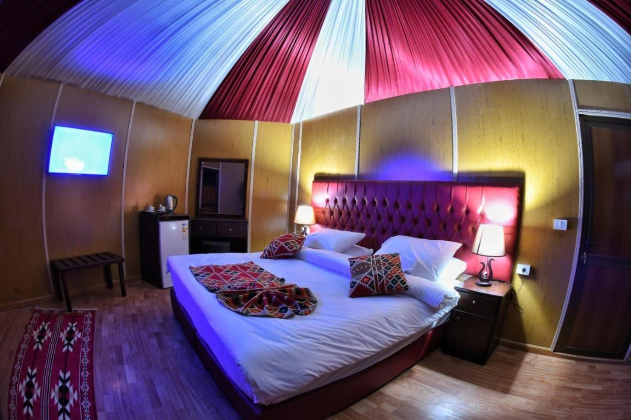 Rum Oasis Luxury Camp Wadi Rum Eksteriør bilde