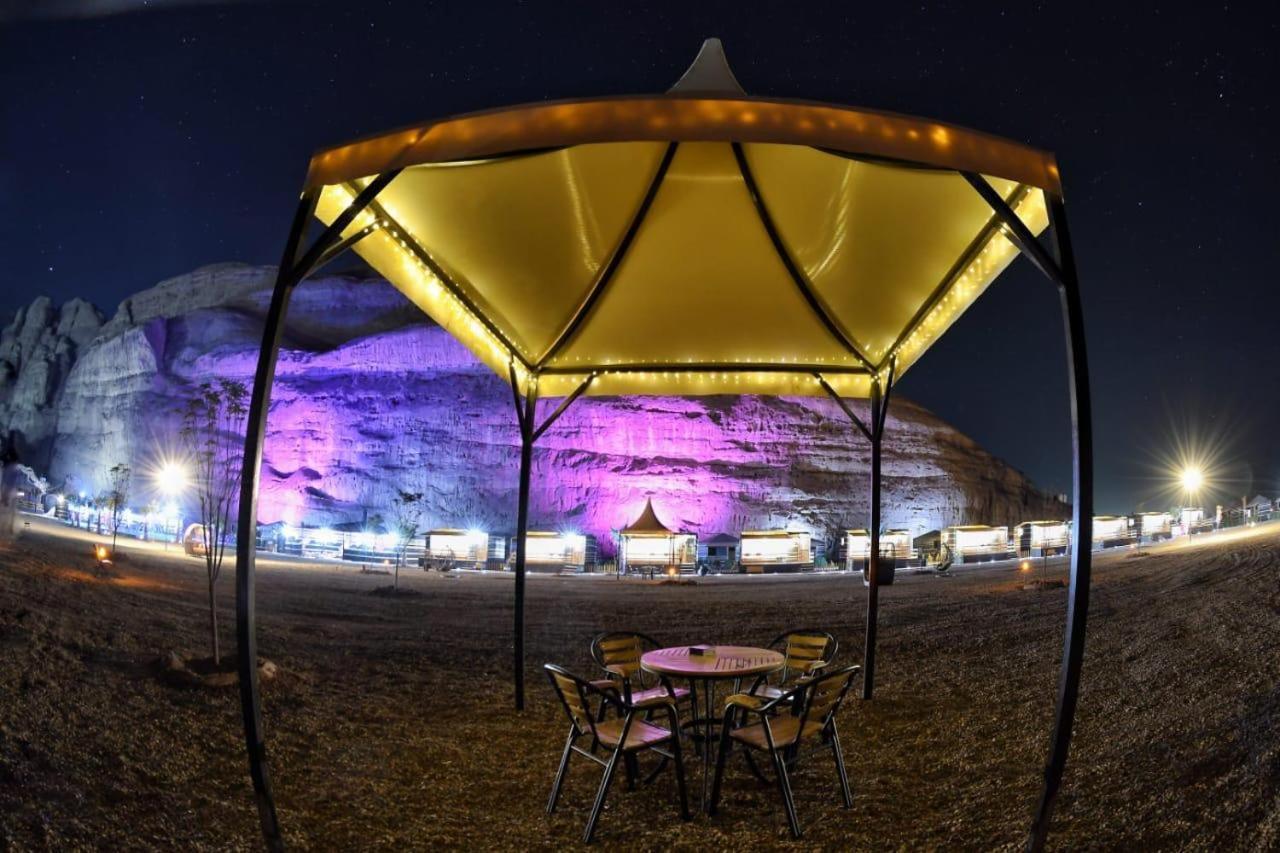 Rum Oasis Luxury Camp Wadi Rum Eksteriør bilde