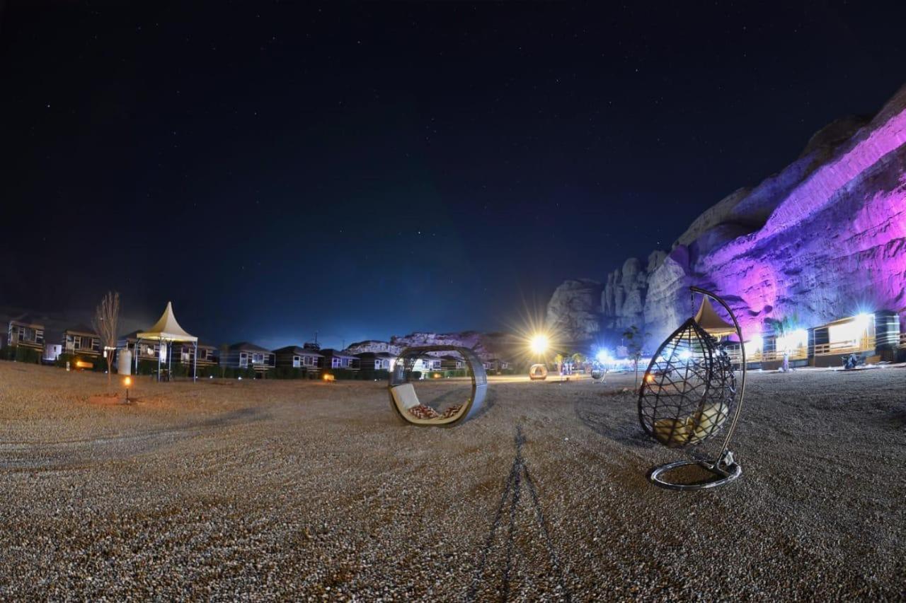 Rum Oasis Luxury Camp Wadi Rum Eksteriør bilde