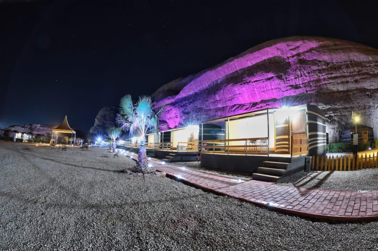 Rum Oasis Luxury Camp Wadi Rum Eksteriør bilde